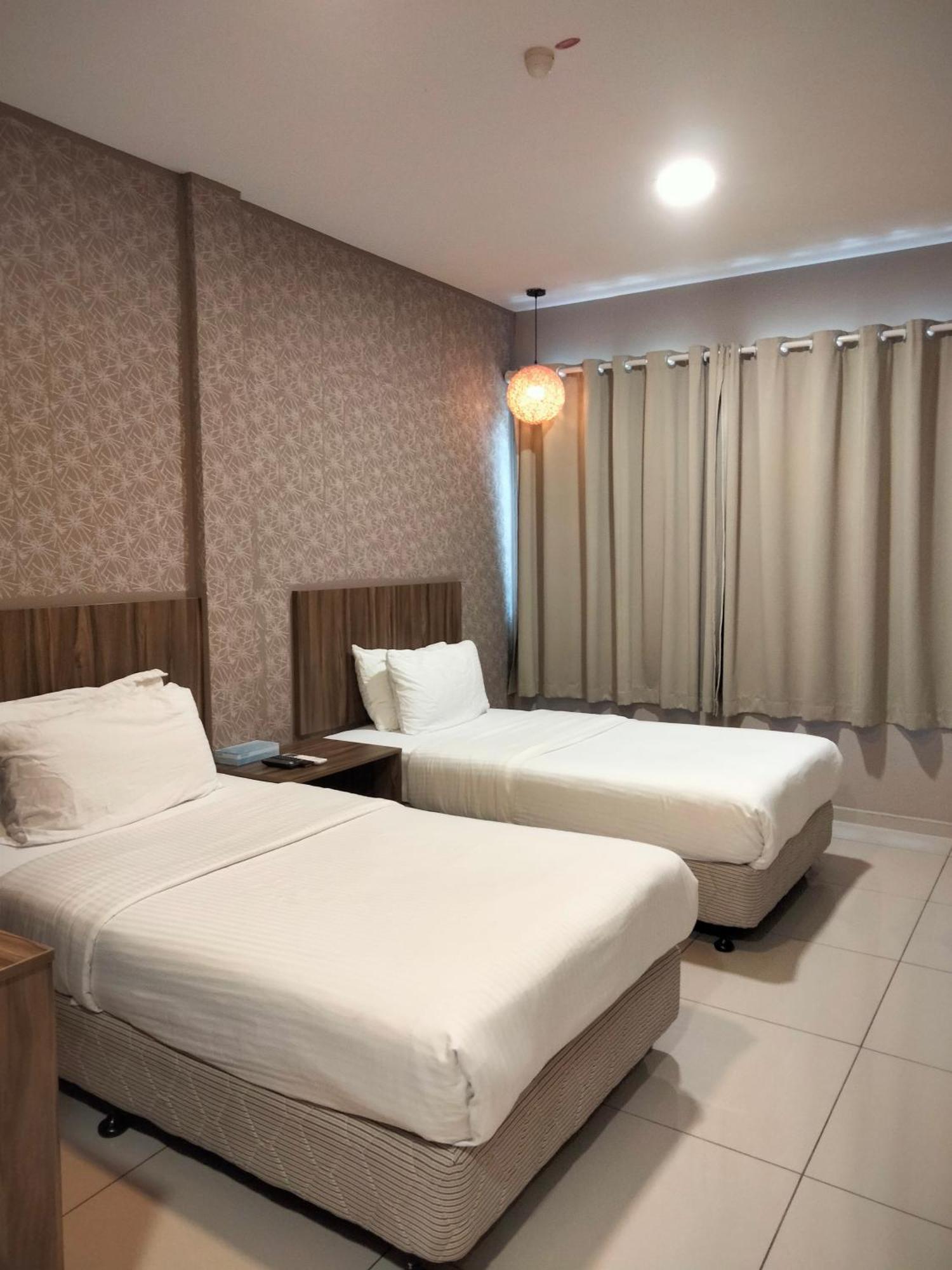 Hotel Jelai @ Raub, Pahang Extérieur photo